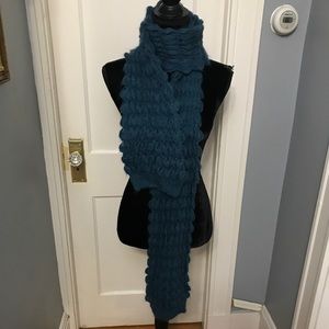 Knitted teal scarf